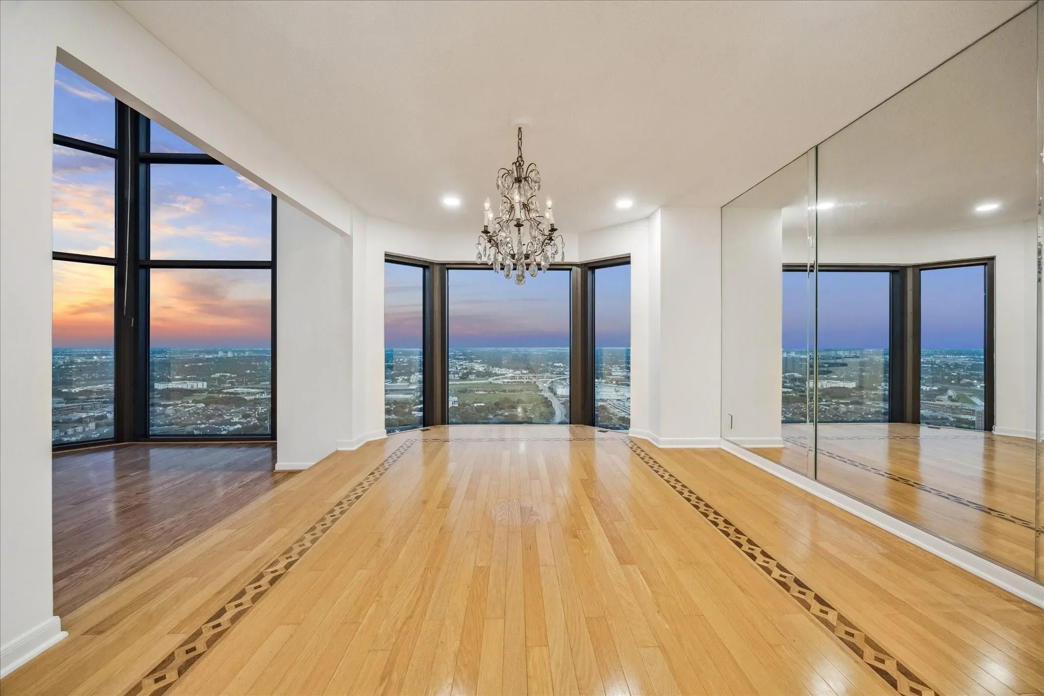 2001 Holcombe Boulevard 4006, Houston, Texas, United States. - Photo 6