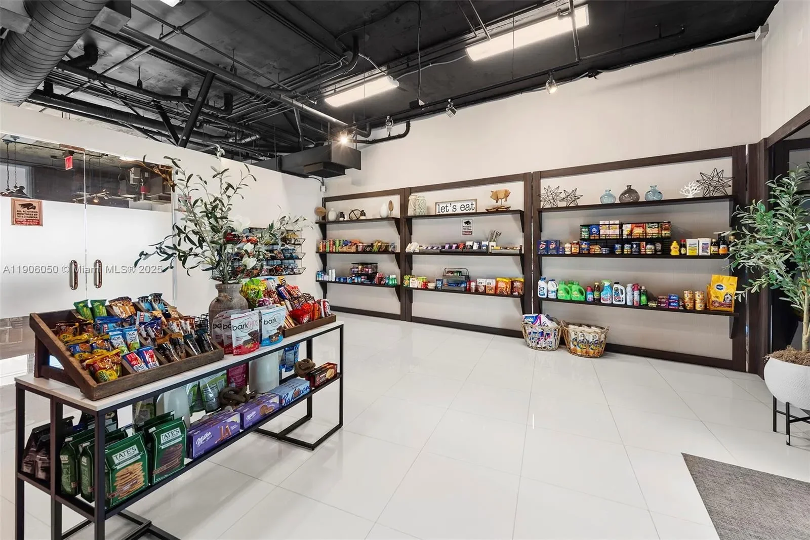 601 NE 36th St 2312, Miami, Florida, United States. - Photo 48