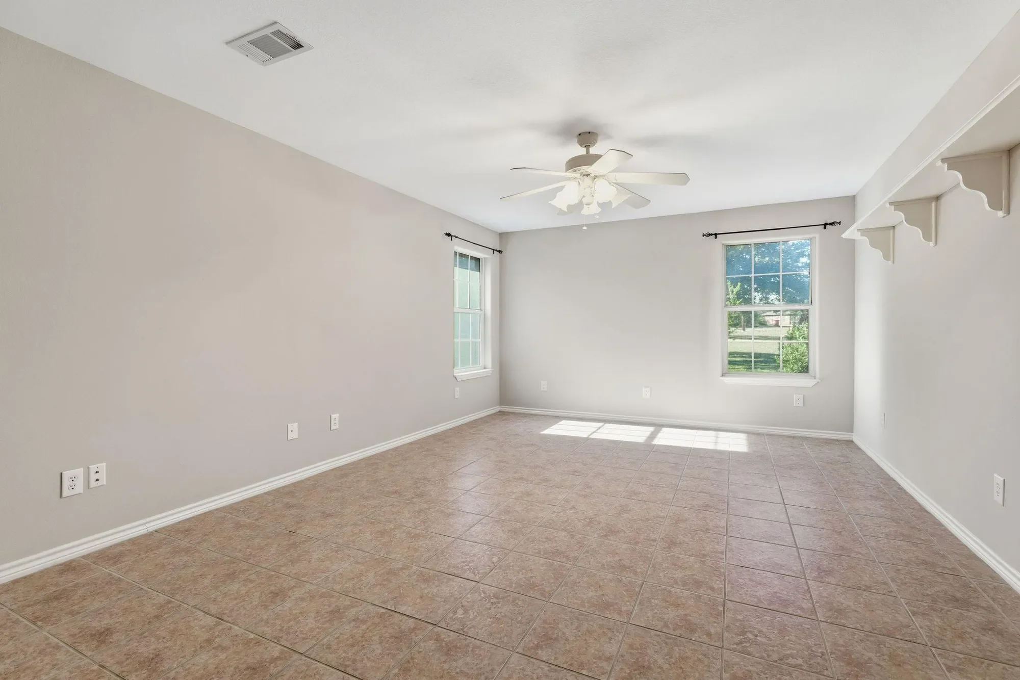 200 Apache Trail ST, Burnet, Texas, United States. - Photo 15
