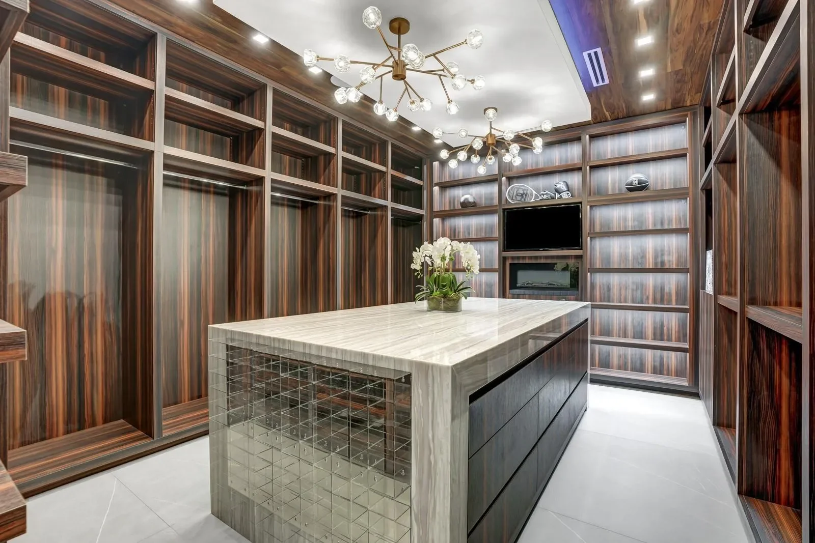 671 Middle River Dr, Fort Lauderdale, Florida, United States. - Photo 54