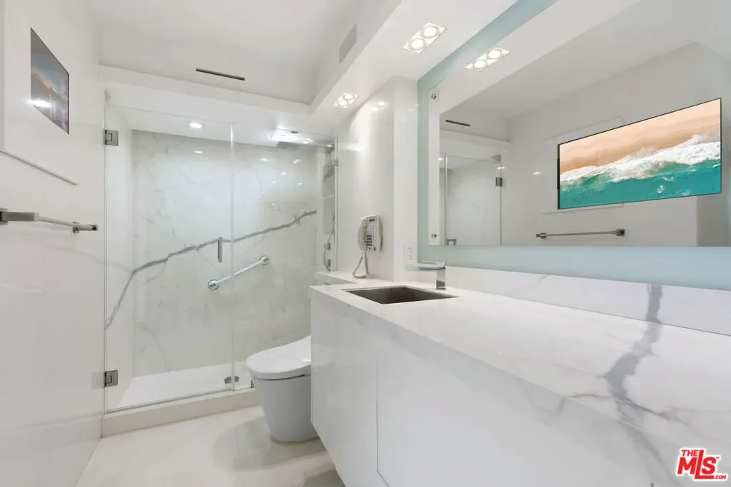 201 Ocean Avenue 409P, Santa Monica, California, United States. - Photo 25
