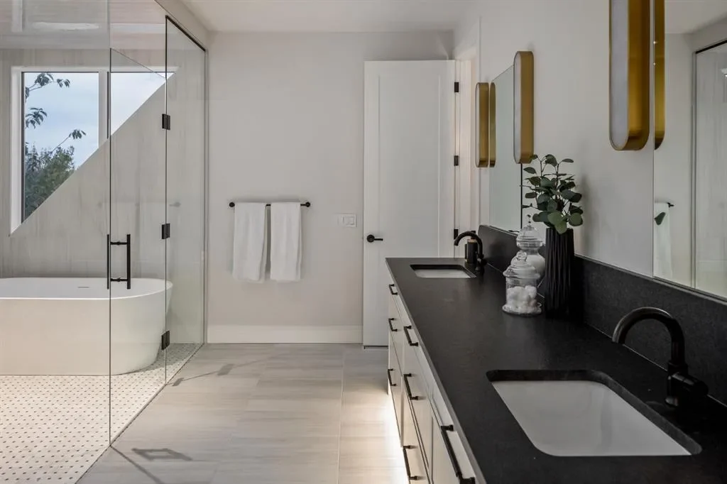 Gallery photo 2