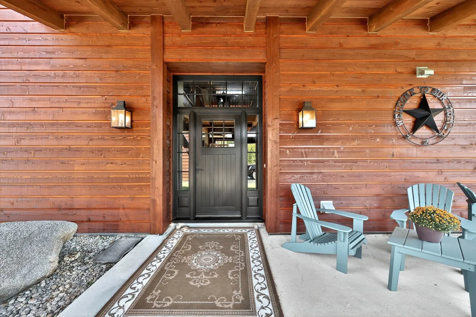Exterior photo 9