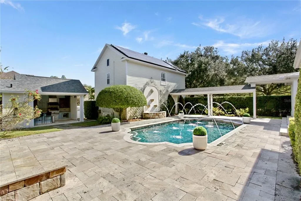 Exterior photo 12
