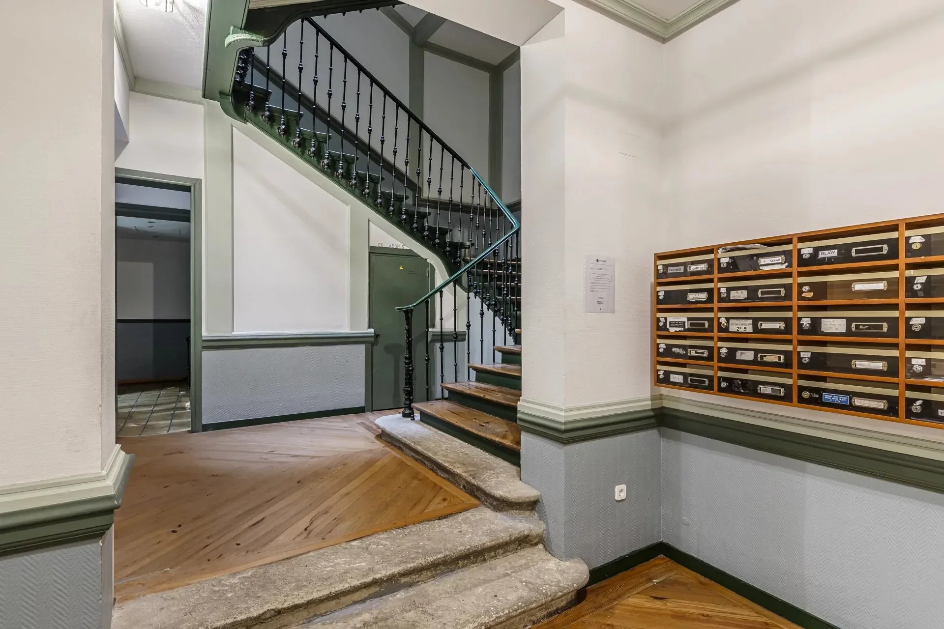 Gallery photo 2