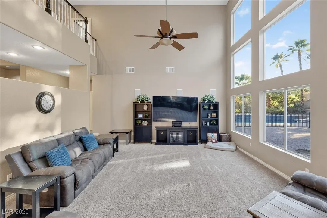 7631 Man O War Street, Las Vegas, Nevada, United States. - Photo 14