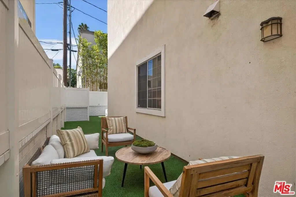 315 N Swall Drive 103, Beverly Hills, California, United States. - Photo 20
