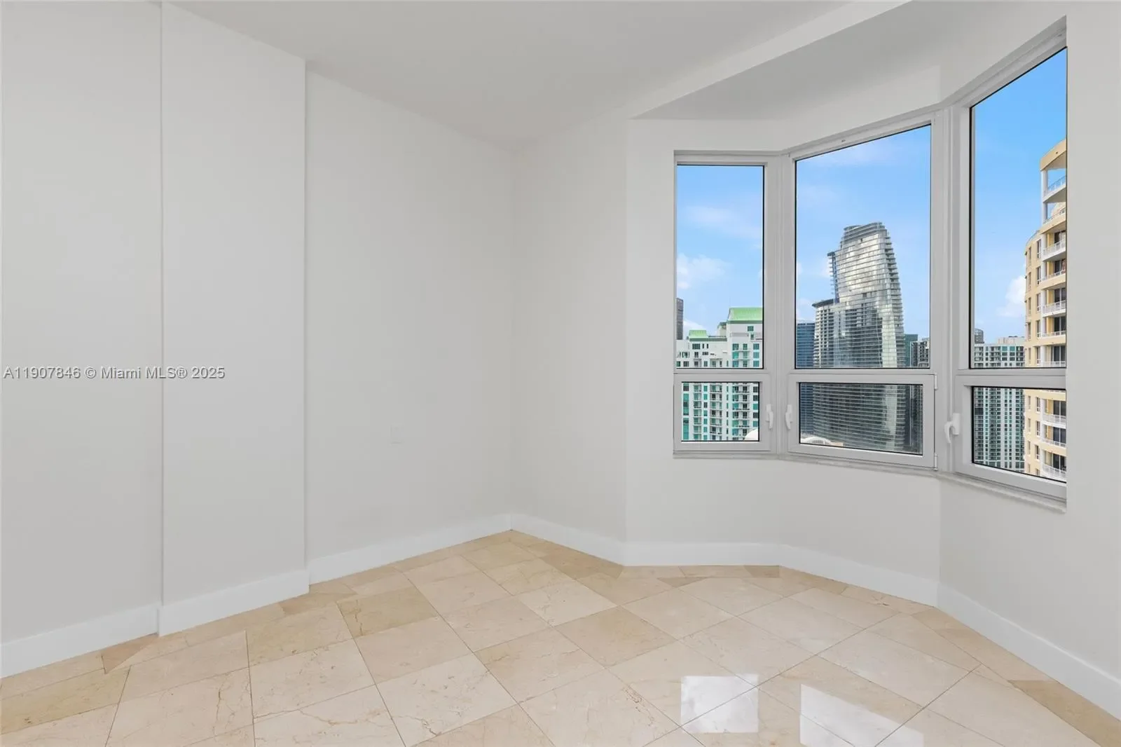 808 Brickell Key Dr 3901, Miami, Florida, United States. - Photo 24