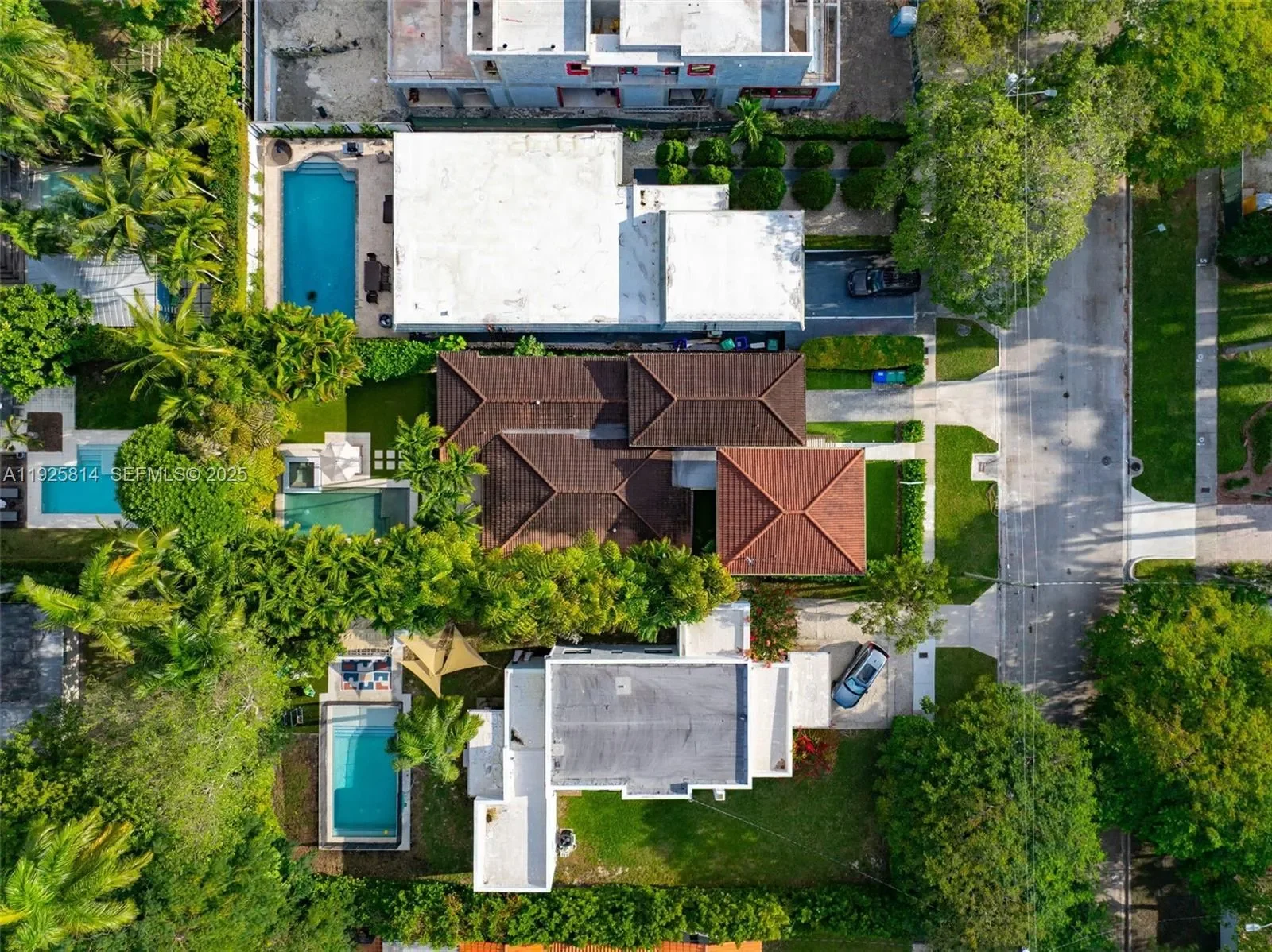 45 SW 19th Rd, Miami, FL 33129, Miami, Florida, United States. - Photo 17