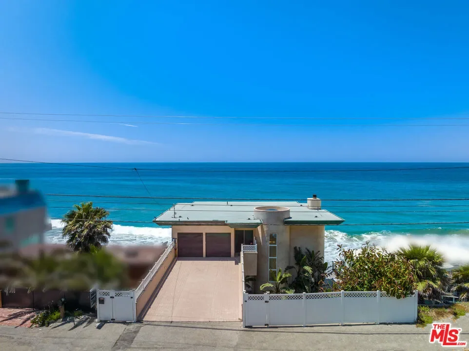 43250 Pacific Coast Highway, Malibu, California, United States. - Photo 11