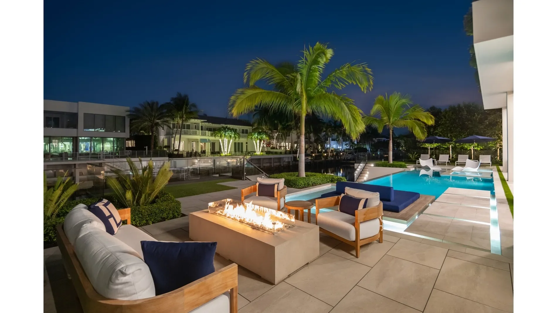 207 W Coconut Palm Road, Boca Raton, Florida, United States. - Photo 47