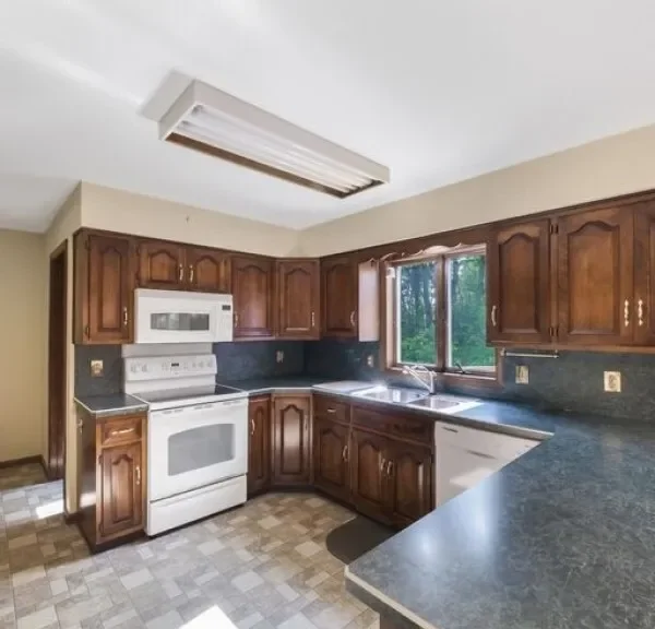 22 Running Hills Dr, Fredon, NJ 07860, Andover Township, New Jersey, United States. - Photo 3