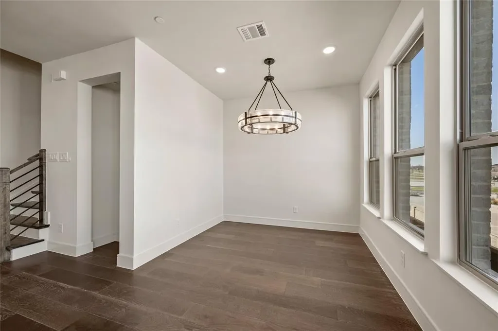 1345 Linkside Drive, Irving, Texas, United States. - Photo 7