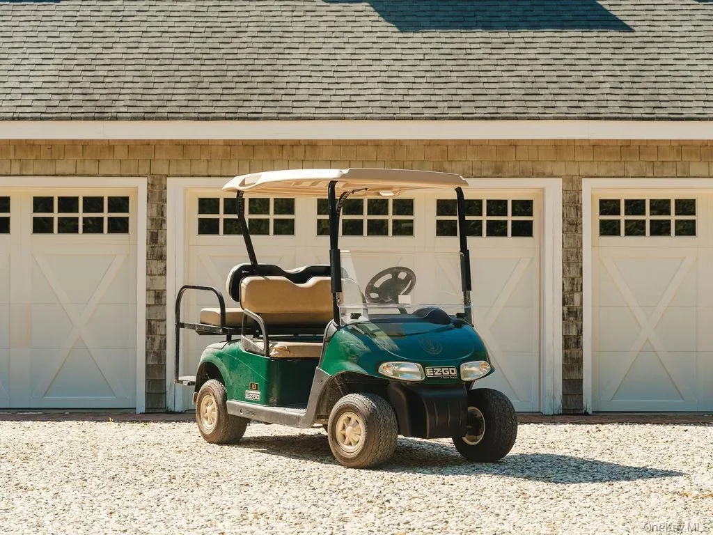 10947 N Bayview Road, Southold, New York, United States. - Photo 6