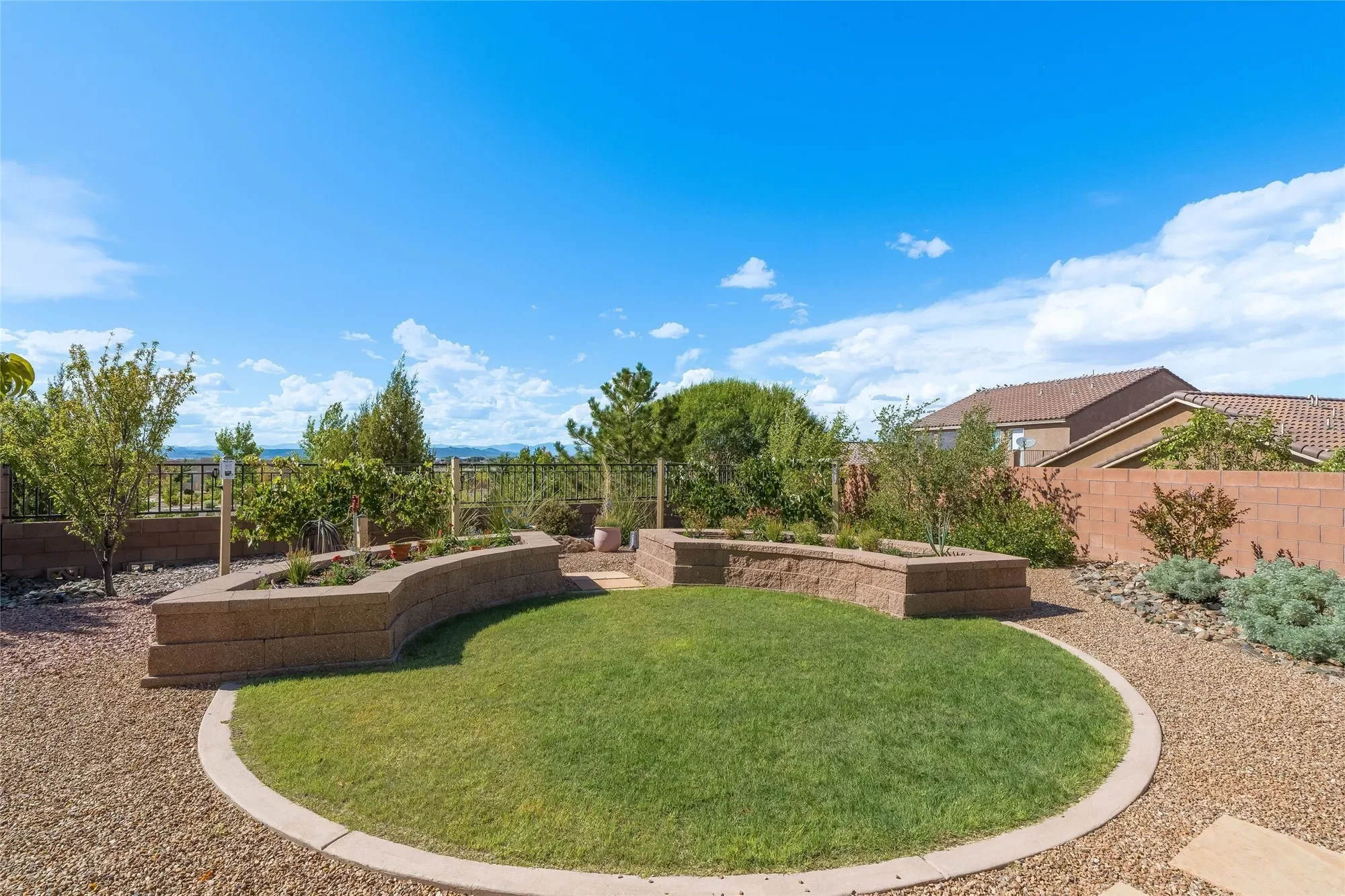 4193 Las Brisas , Santa Fe, NM 87507, Santa Fe, New Mexico, United States. - Photo 25