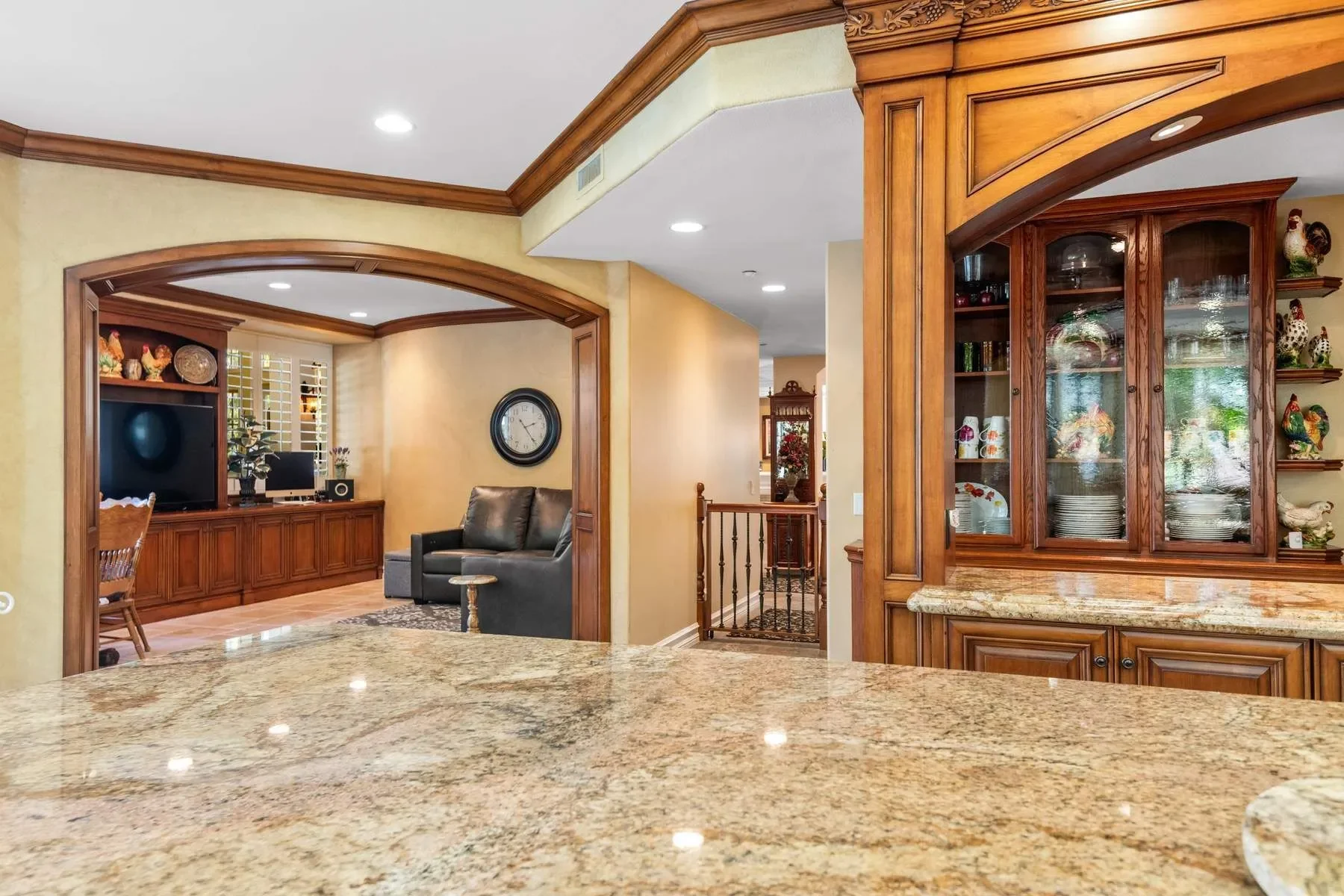 907 Vista Ridge Lane, Westlake Village, CA 91362, Thousand Oaks, California, United States. - Photo 15