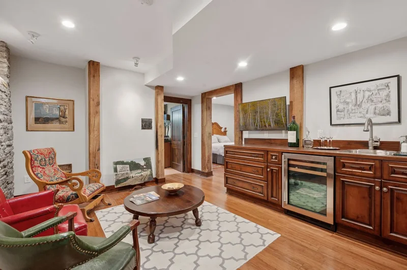 2601 Portland Avenue , Minneapolis, MN 55407, Minneapolis, Minnesota, United States. - Photo 41
