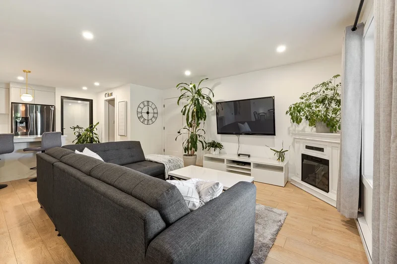 303 Rue Bergeron E, Granby, Quebec, Canada. - Photo 32