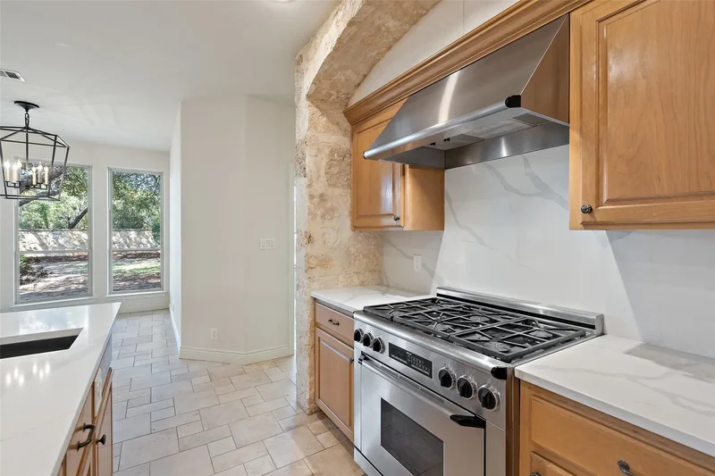 1881 County Road 414, Spicewood, Texas, United States. - Photo 10