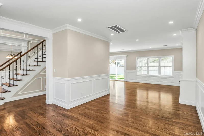 9 Briggs Street, Hicksville, New York, United States. - Photo 37