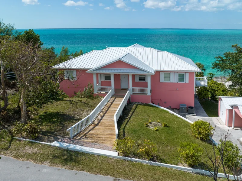 Pair of Aces The Bluff, Green Turtle Cay, Blackwood Village, North Abaco, The Bahamas. - Photo 8