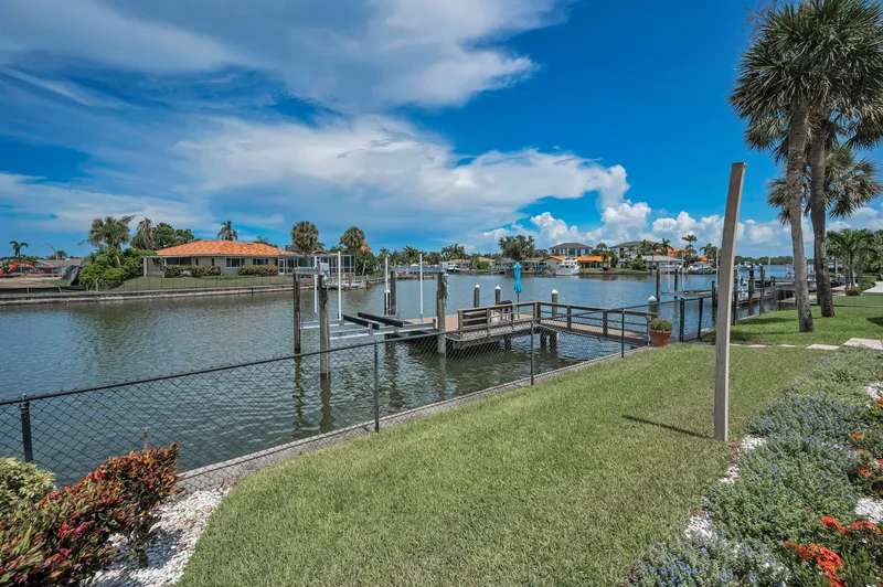 2057 Kansas Ave NE, St Petersburg, FL 33703, St. Petersburg, Florida, United States. - Photo 60