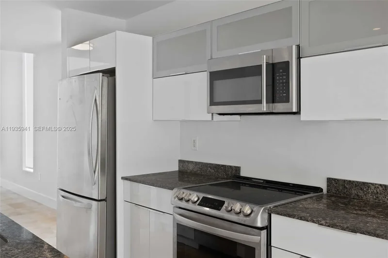 7004 NE 5th Ave, Miami, Florida, United States. - Photo 10