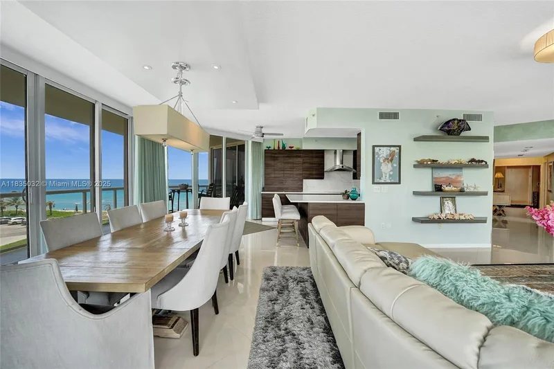 6051 N Ocean Dr 404, Hollywood, Florida, United States. - Photo 12
