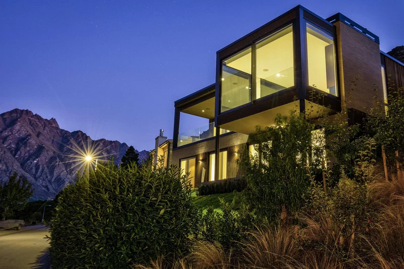 Repriced Queenstown's Old Homestead Site