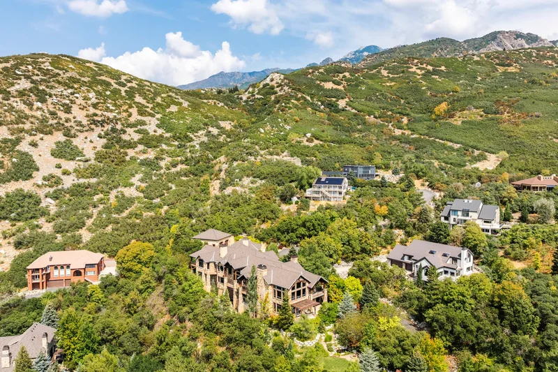 3409 E Seven Springs Drive, Sandy, UT 84092, Sandy, Utah, United States. - Photo 98