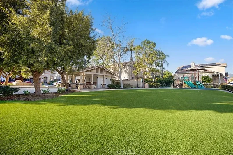 15 Tanglewood, Rancho Santa Margarita, California, United States. - Photo 37