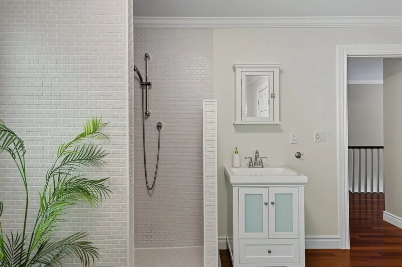 120 Rue des Irlandais, Bromont, Quebec, Canada. - Photo 18