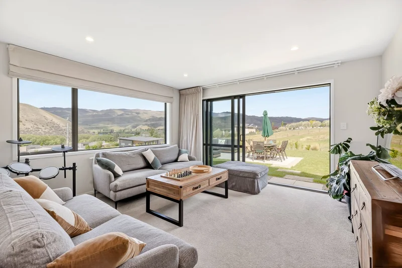 9 Lowburn Terrace, Cromwell, OTA 9384, Cromwell, Otago, New Zealand. - Photo 8