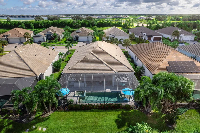 8273 Grande Shores Drive, Sarasota, FL 34240, Sarasota, Florida, United States. - Photo 62