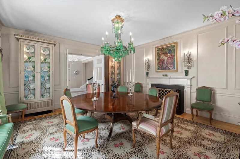 142 Crafts Road , Brookline, MA 02467, Brookline, Massachusetts, United States. - Photo 4