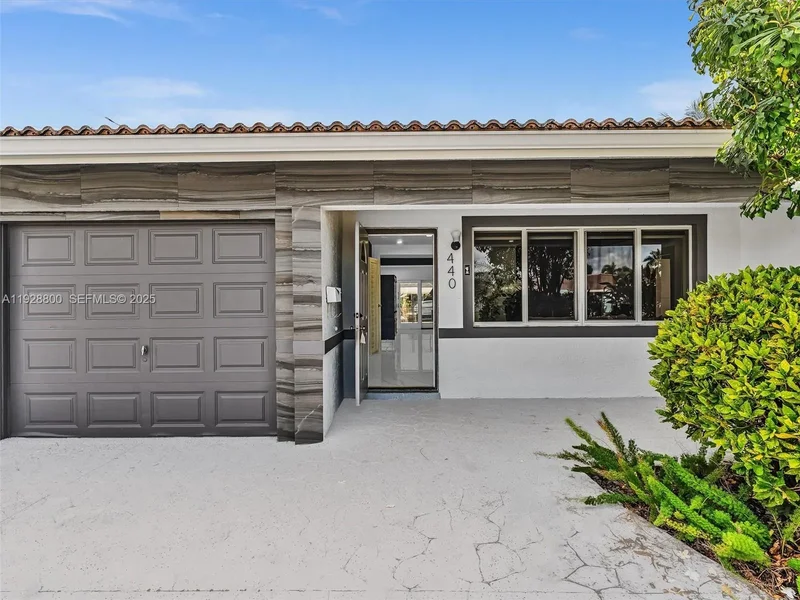 440 SE 8th Ave, Pompano Beach, Florida, United States. - Photo 5