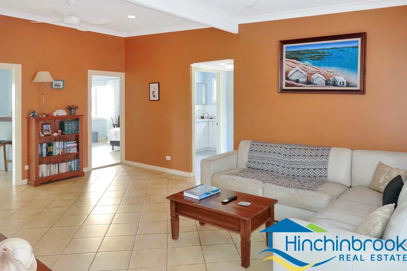 Cardwell, Marine Parade, Cardwell, Queensland, Australia. - Photo 13