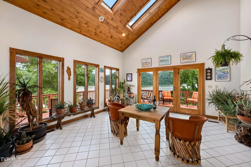 21580 Moonlight Bay Road, Abingdon, VA 24211, Abingdon, Virginia, United States. - Photo 24