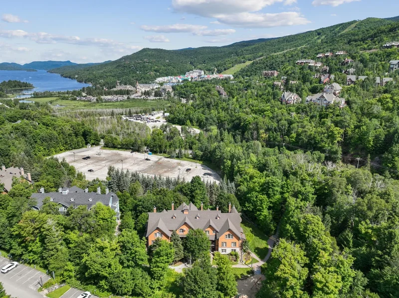 122 Ch. des Quatre-Sommets 6, Mont-Tremblant, Quebec, Canada. - Photo 32