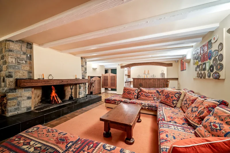 Hautemorges, Vaud, Switzerland. - Photo 11
