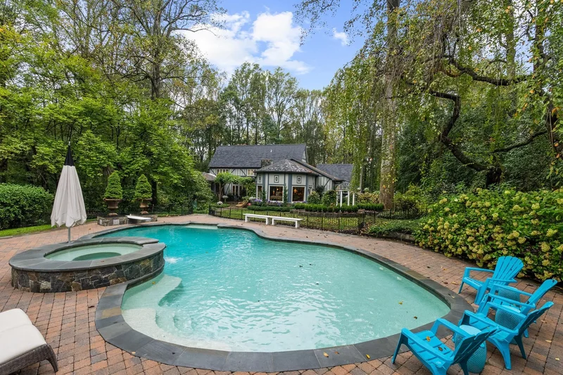 10205 Cedar Pond Drive, Vienna, VA 22182, Vienna, Virginia, United States. - Photo 22