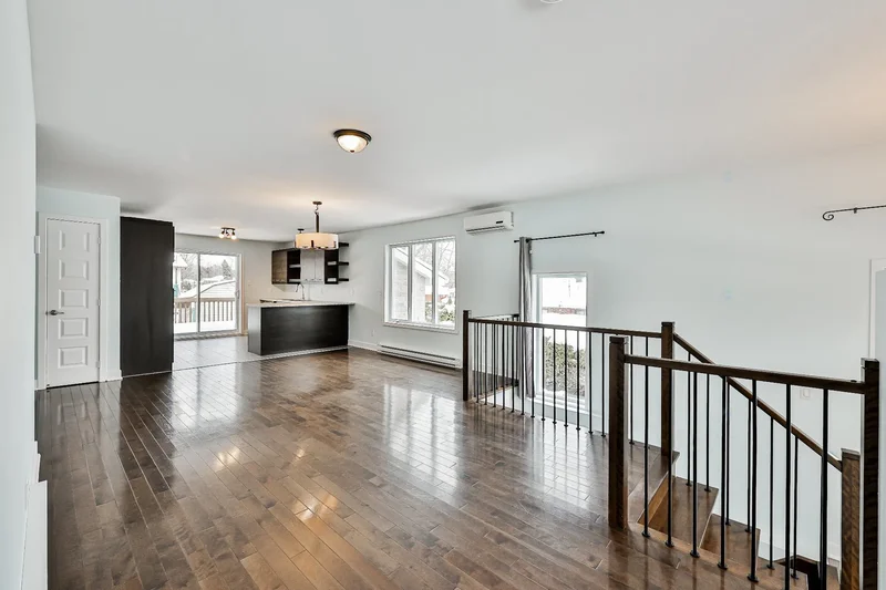 589 591 Rue Leroux, Saint-Jérôme, Quebec, Canada. - Photo 3