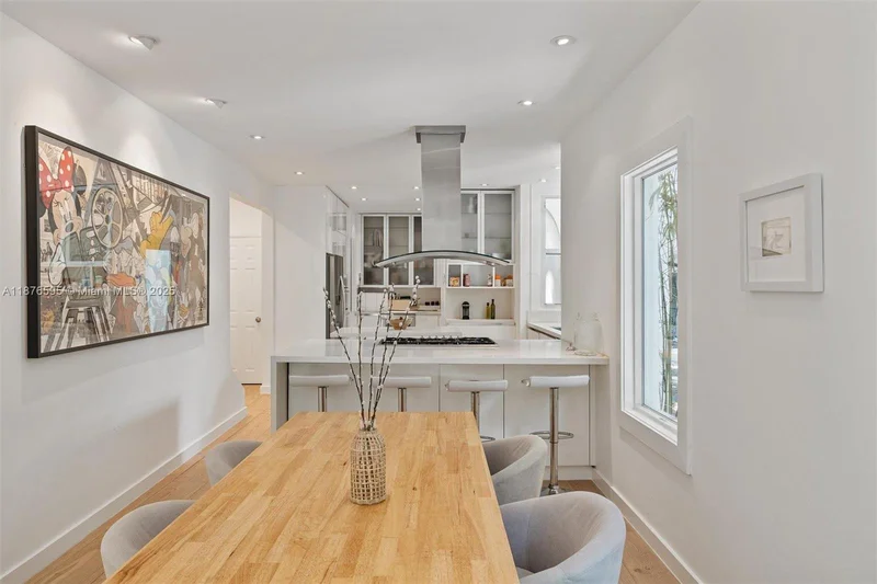 4286 S Douglas Rd, Miami, Florida, United States. - Photo 12