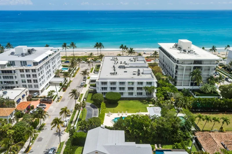 350 S Ocean Boulevard 107, Palm Beach, Florida, United States. - Photo 27