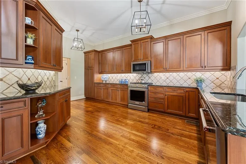 39 Creswell Manor Drive, Greensboro, North Carolina, United States. - Photo 15