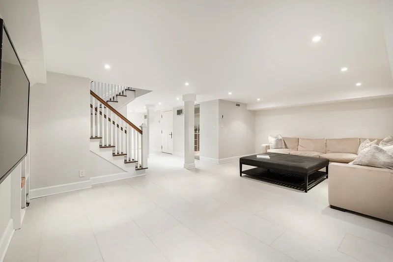 243 Av. Clarke, Westmount, QC H3Z2E3, Westmount, Quebec, Canada. - Photo 16