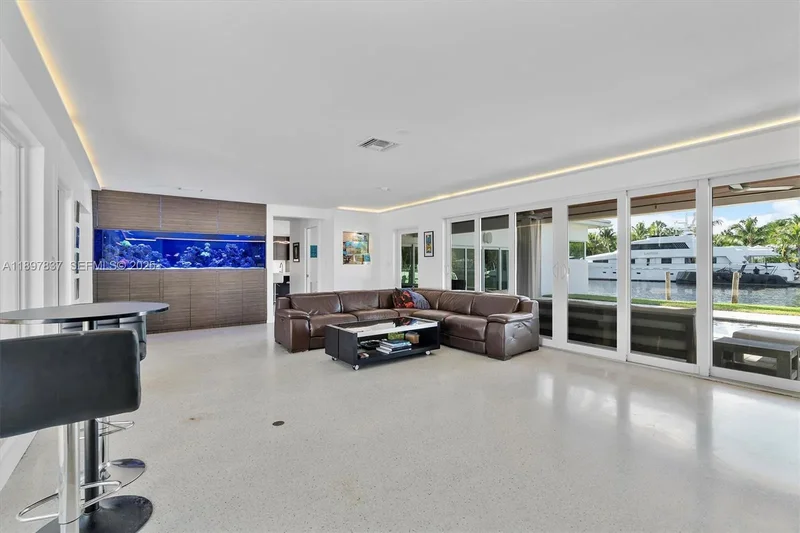 1321 Tangelo Isle, Fort Lauderdale, Florida, United States. - Photo 5