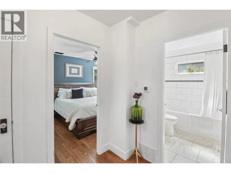 1060 Pleasant Street, Kamloops, British Columbia, Canada. - Photo 2