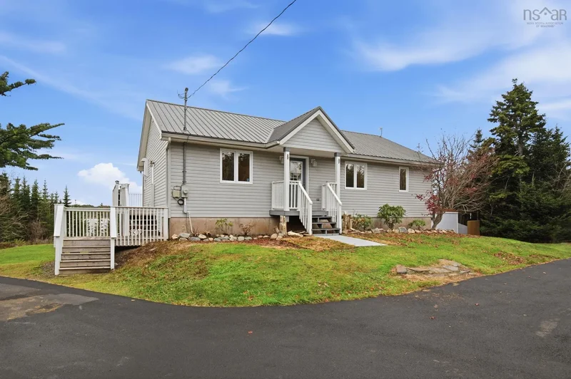 38 Bastian Point Road, East Lawrencetown, NS B2Z 1P8, East Lawrencetown, Nova Scotia, Canada. - Photo 16
