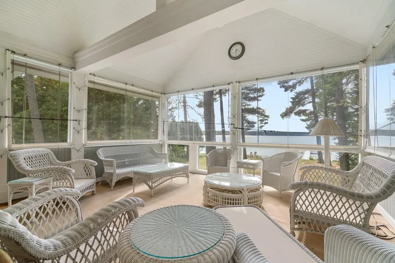 6613 Hillside Avenue, Indian River, MI 49749, Indian River, Michigan, United States. - Photo 59
